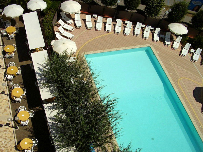 Hotel Nettuno Cervia Esterno foto