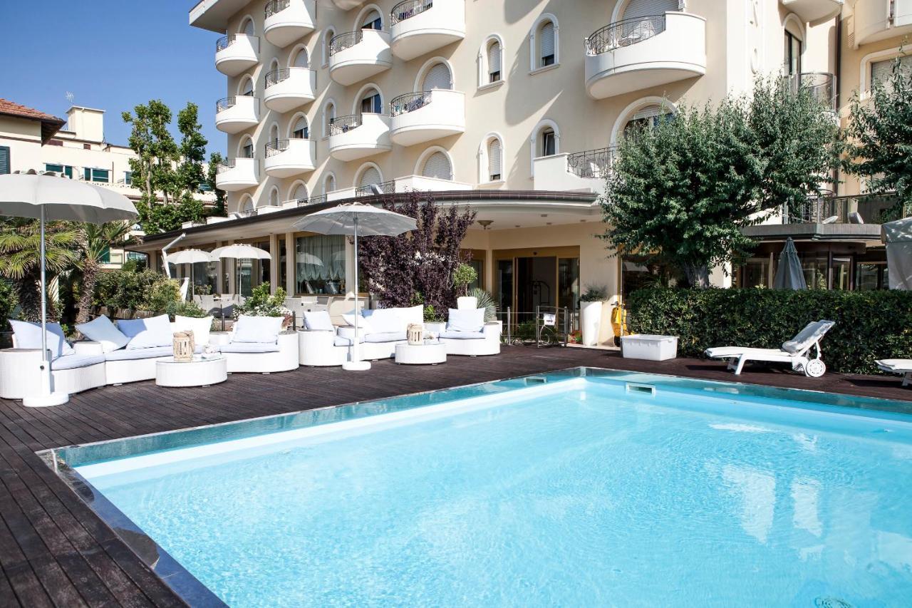 Hotel Nettuno Cervia Esterno foto