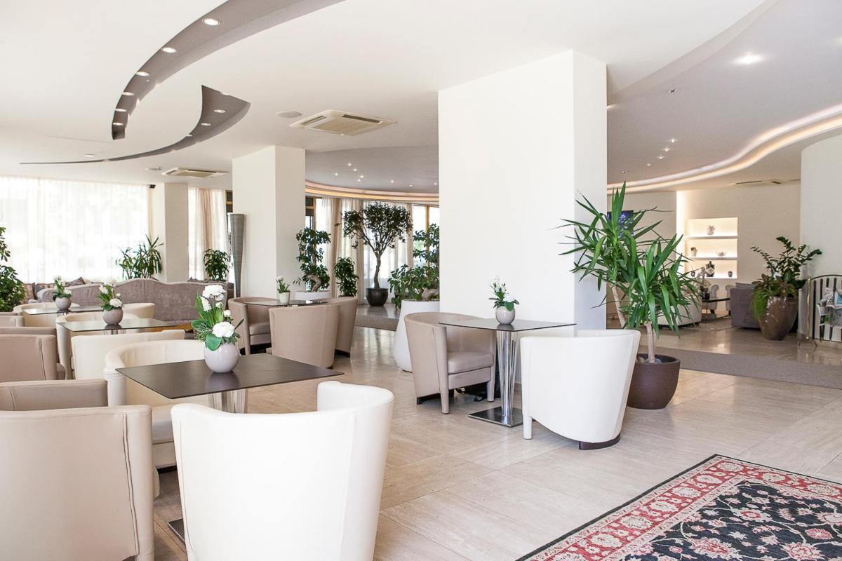 Hotel Nettuno Cervia Esterno foto