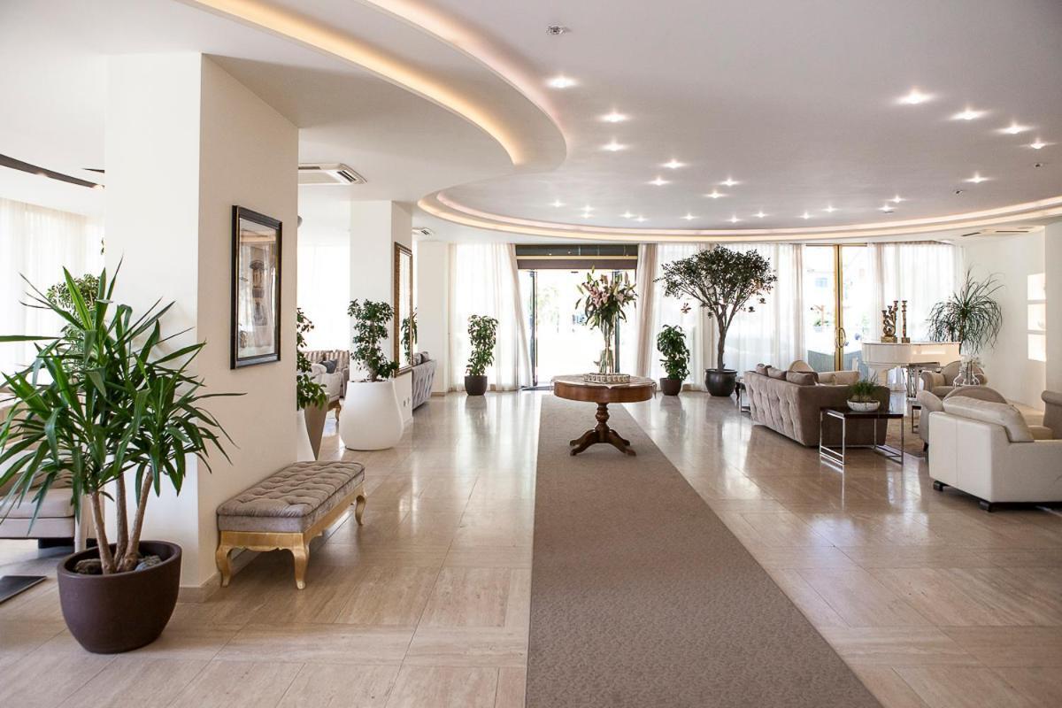 Hotel Nettuno Cervia Esterno foto