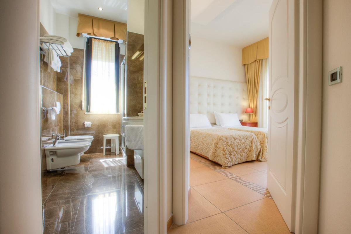 Hotel Nettuno Cervia Esterno foto