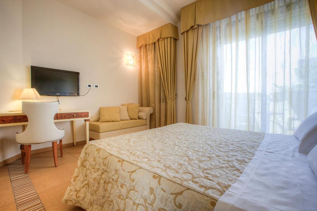 Hotel Nettuno Cervia Esterno foto